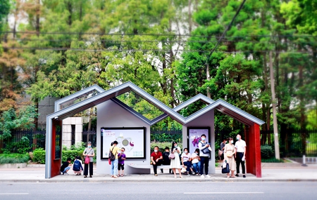 嘉興市區(qū)“江南印象”樣板公交候車亭新鮮出爐_副本.jpg